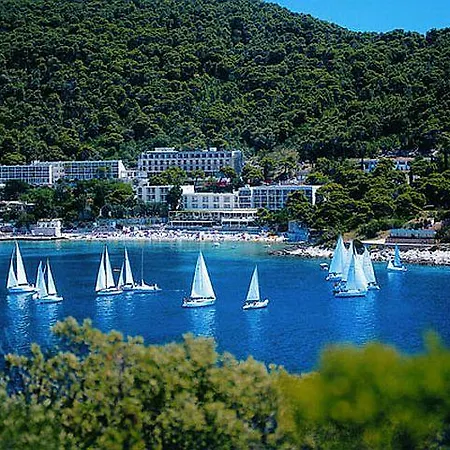아파트 Vemar - Near The Beach, Private Parking *