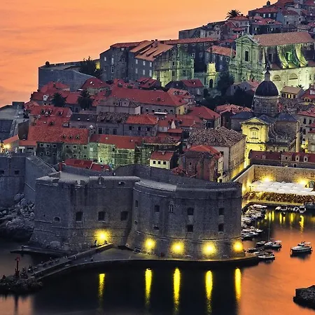 Apartment Vemar - Near The Beach, Private Parking