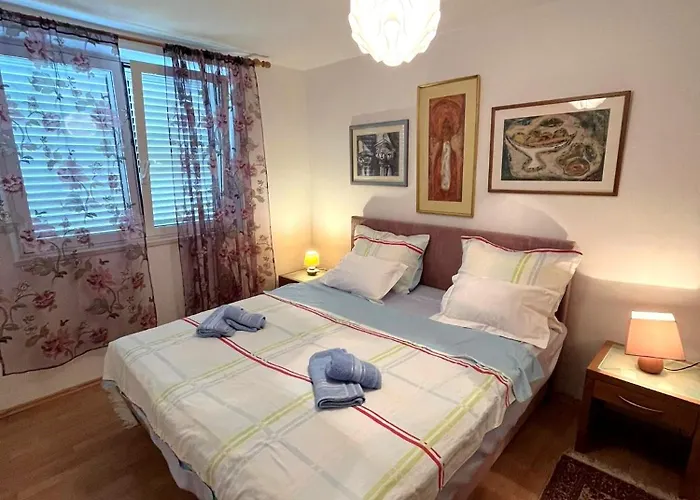 Vemar - Near The Beach, Private Parking *