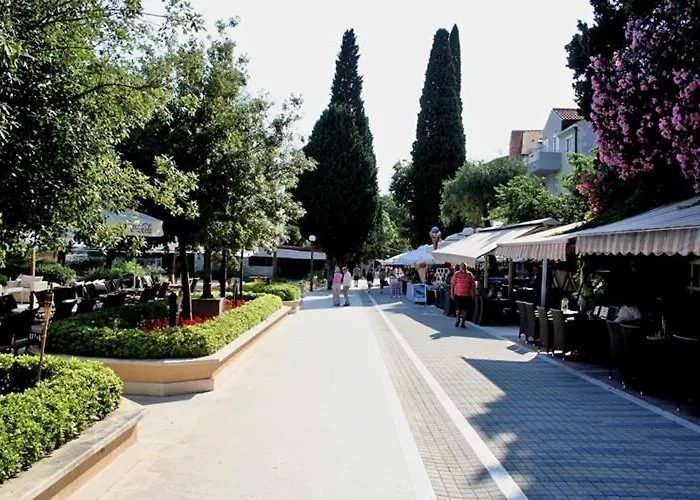 Vemar - Near The Beach, Private Parking Apartman